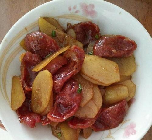 肉丸香肠爆料怎么做视频,轻松学会家常美味  第3张 肉丸香肠爆料怎么做视频,轻松学会家常美味  第3张