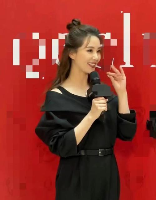 娱乐圈近期爆料顶流小花,顶流小花神秘恋情曝光,真相令人咋舌  第2张 娱乐圈近期爆料顶流小花,顶流小花神秘恋情曝光,真相令人咋舌  第2张