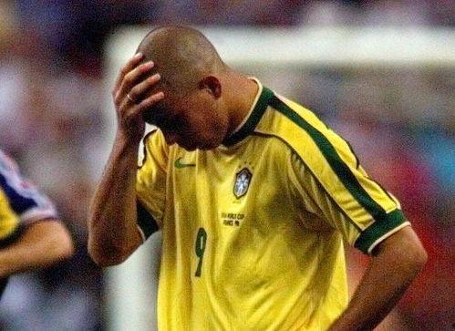 大罗爆料世界杯视频,世界杯背后的精彩瞬间  第2张 大罗爆料世界杯视频,世界杯背后的精彩瞬间  第2张